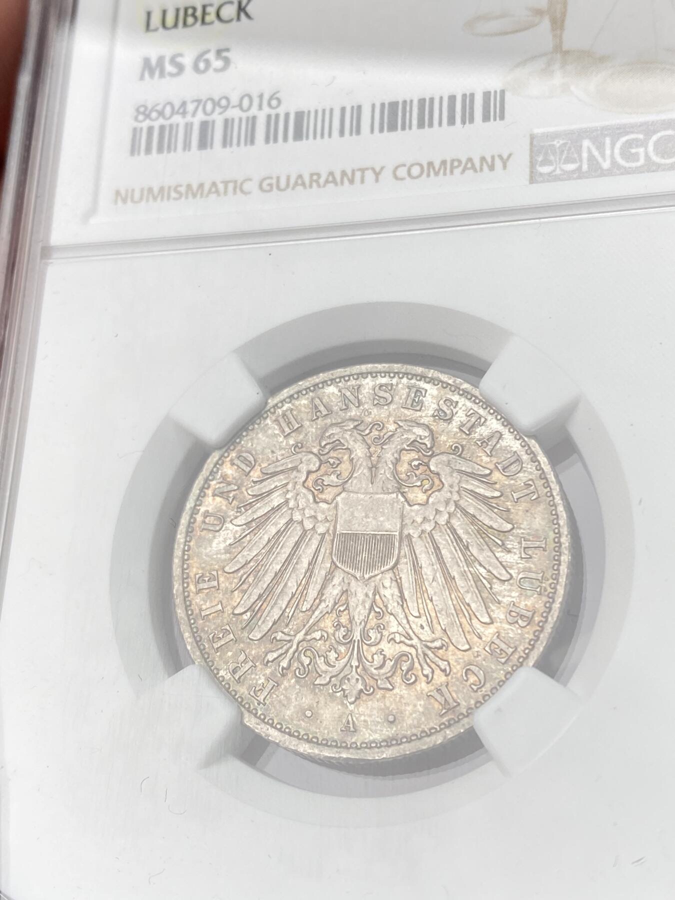 万国钱币拍卖第062期