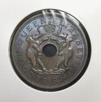 外国优质老铜币银币苏联纪念章，每周六晚九点倒数截拍，满百包邮可寄存，持续收拍 - 五彩英属罗得西亚与尼亚萨兰联邦1962年壹便士铜币，正面为双象护冠图案，背面是中孔面值与年份。见证英国在非洲东南部的殖民统治终结前夕，该地区的货币与历史变迁。