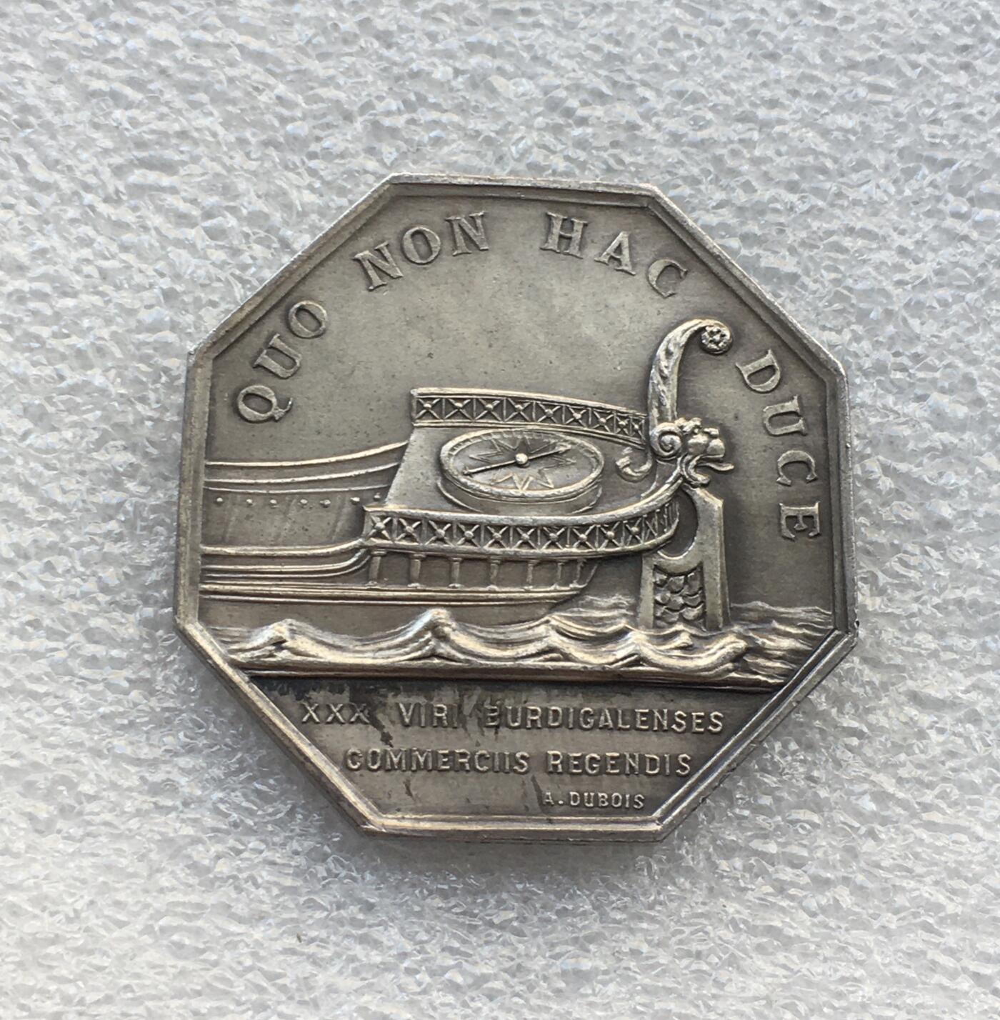 世界钱币专场拍卖 每周二开拍 1962年法国贸易女神八角银代币章 20克