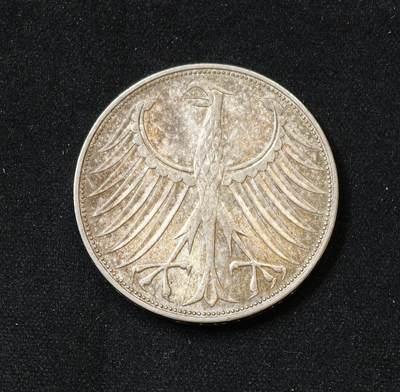 甄臻铺-世界币章拍卖（第54期），3月28日甄品场拍品征集中，送拍享返佣金等优惠多多 - 德国1974年5马克银币 UNC转光 625银，细节见图