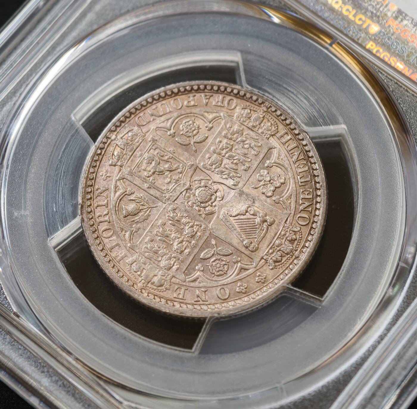 甄臻铺-世界币章拍卖（第54期），3月28日甄品场拍品征集中，送拍享返佣金等优惠多多 PCGS-MS62 大英帝国1849年维多利亚女王，无神弗洛林Florin，经典热门品种无需多言。