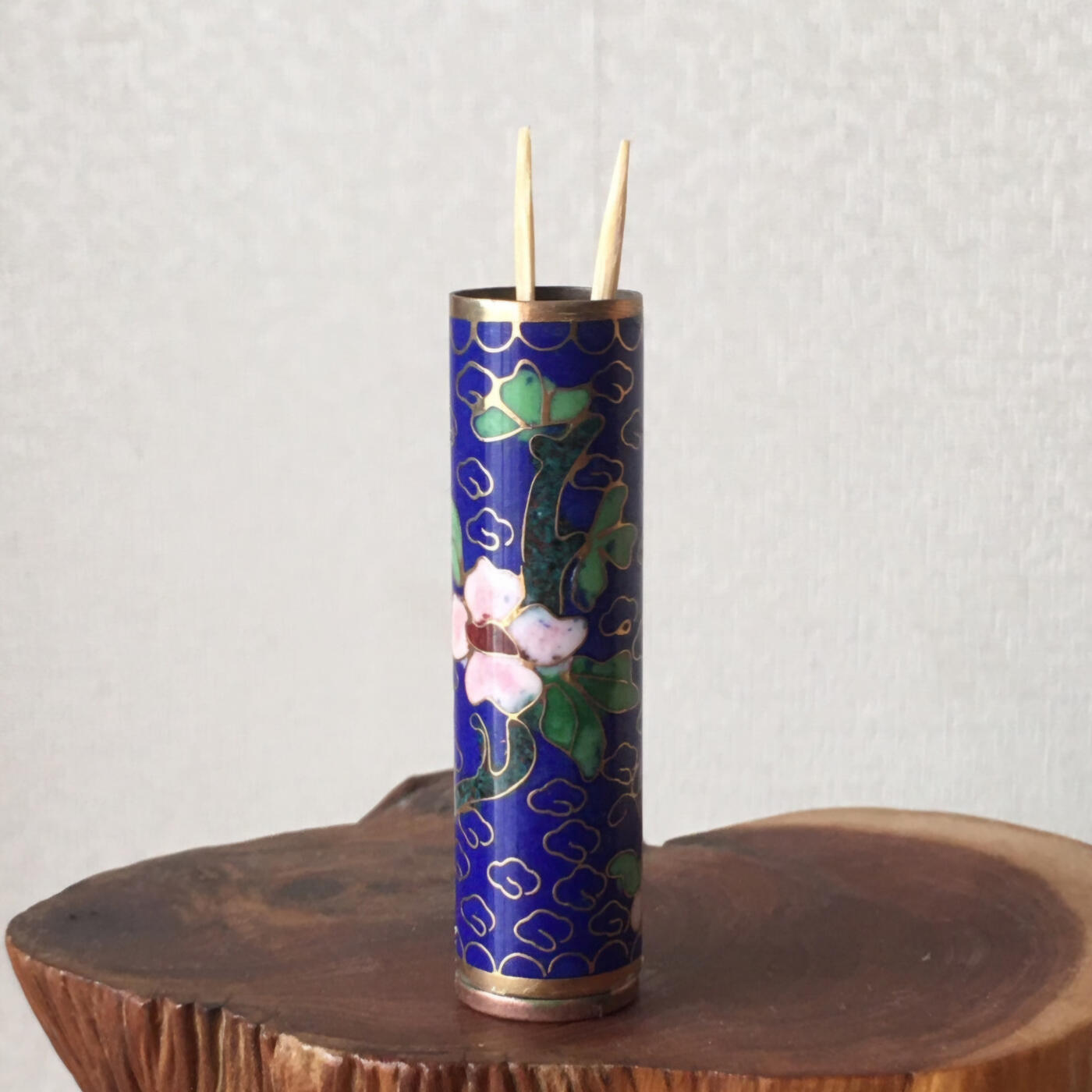        出口创汇时期蓝色景泰蓝铜胎掐丝珐琅小花瓶1个原版真品如图旧藏文玩艺术收藏