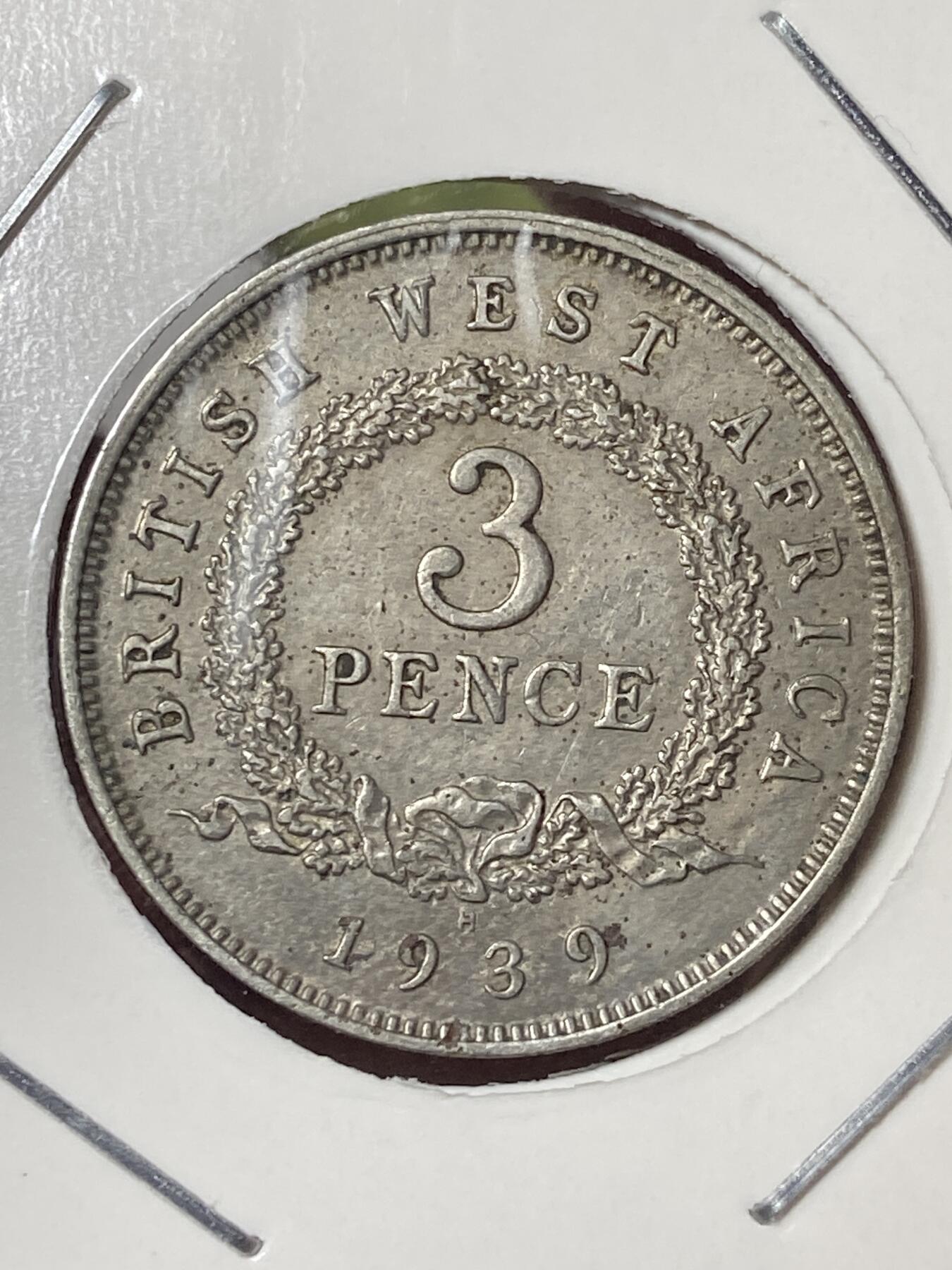 2026年第三十五场(总第二百零四场）外国精品纸夹币场(免佣金) 流通好品–英属西非1939年3便士(乔治六世时期，H标喜敦厂造)