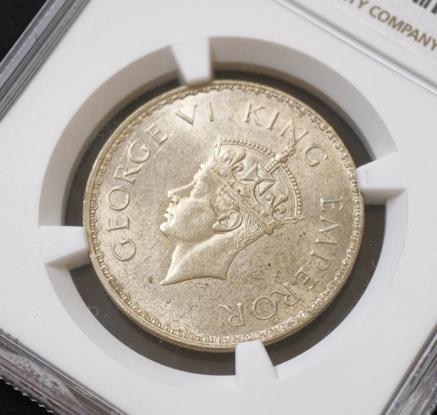 甄臻铺-世界币章拍卖（第54期），3月28日甄品场拍品征集中，送拍享返佣金等优惠多多 NGC-MS61 乔治六世卢比