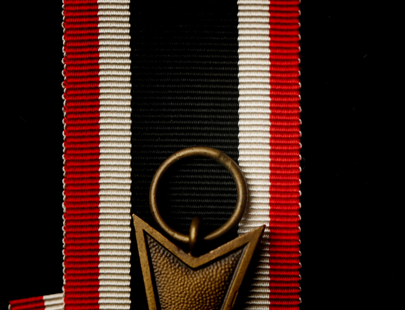 戎马世界章牌大赏第112期 德专场 铜制 无剑二级战功十字  环打标