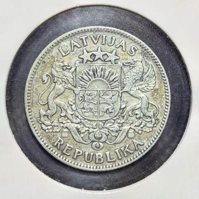 外国优质老铜币银币苏联纪念章，每周六晚九点倒数截拍，满百包邮可寄存，持续收拍 - 拉脱维亚第一共和国1924年1拉特银币5克835银纯银价95元。1940 年苏联占领后，拉特被卢布取代，该币停止流通，成为见证拉脱维亚短暂独立时期的历史货币。
