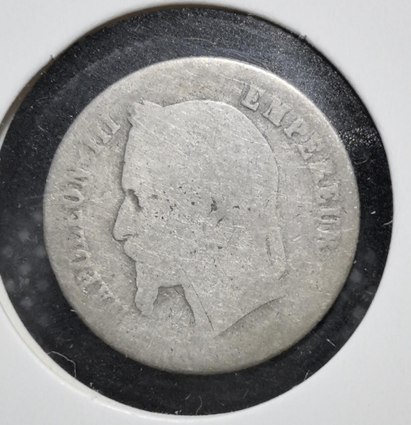 外国优质老铜币银币苏联纪念章，每周六晚九点倒数截拍，满百包邮可寄存，持续收拍 法兰西第二帝国1867年50生丁银币，正面为拿破仑三世头像，背面是帝国皇冠与面值。它见证了第二帝国后期的工业化与对外扩张，三年后普法战争爆发，帝国覆灭，此币也成为那段历史的实物遗存。