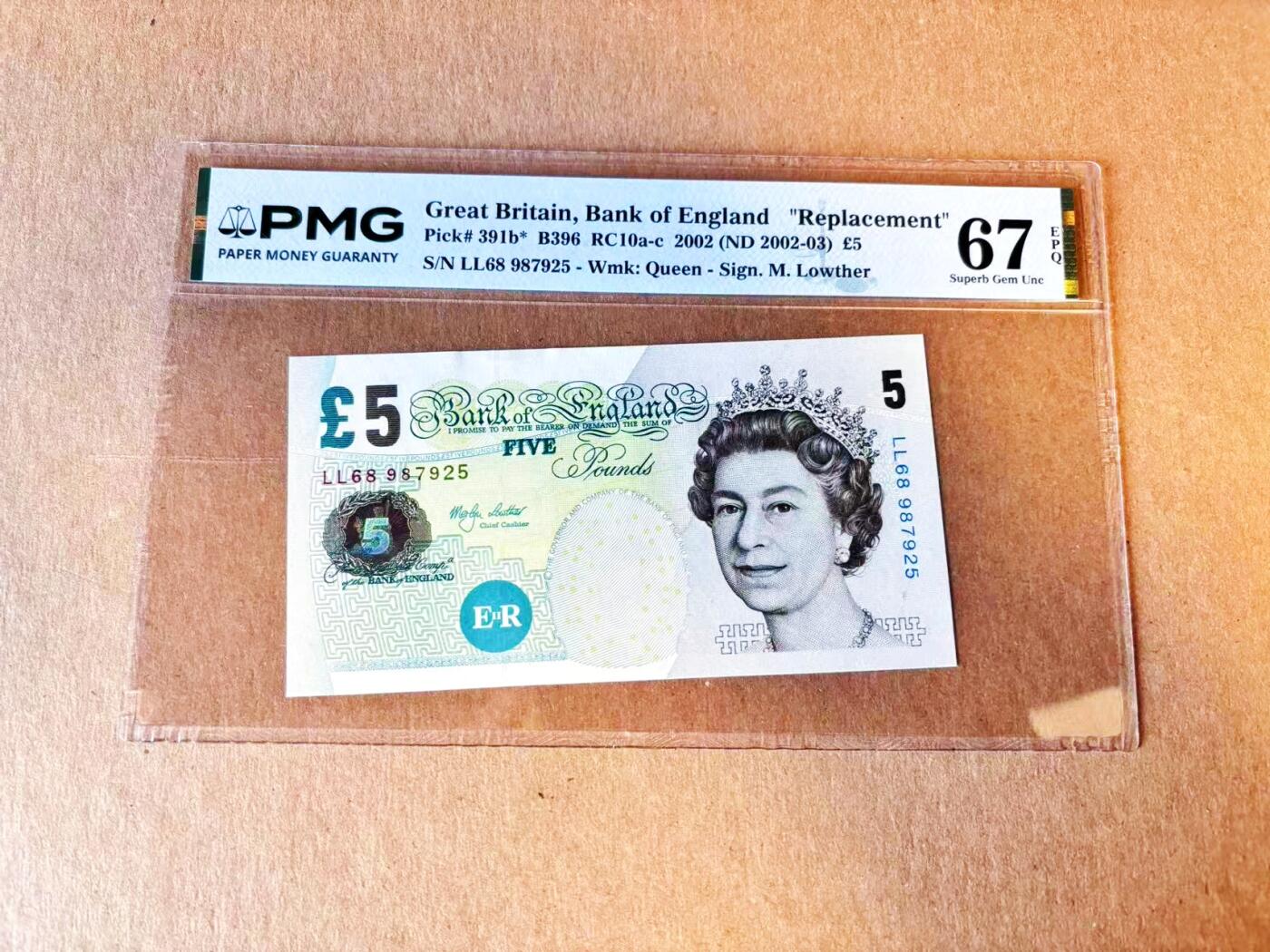 【Blue Auction】世界纸币精拍第794期——18级TOP拍卖/信誉/品质/专业/高效💫 【补号】英国 2002年5镑  PMG67EPQ 