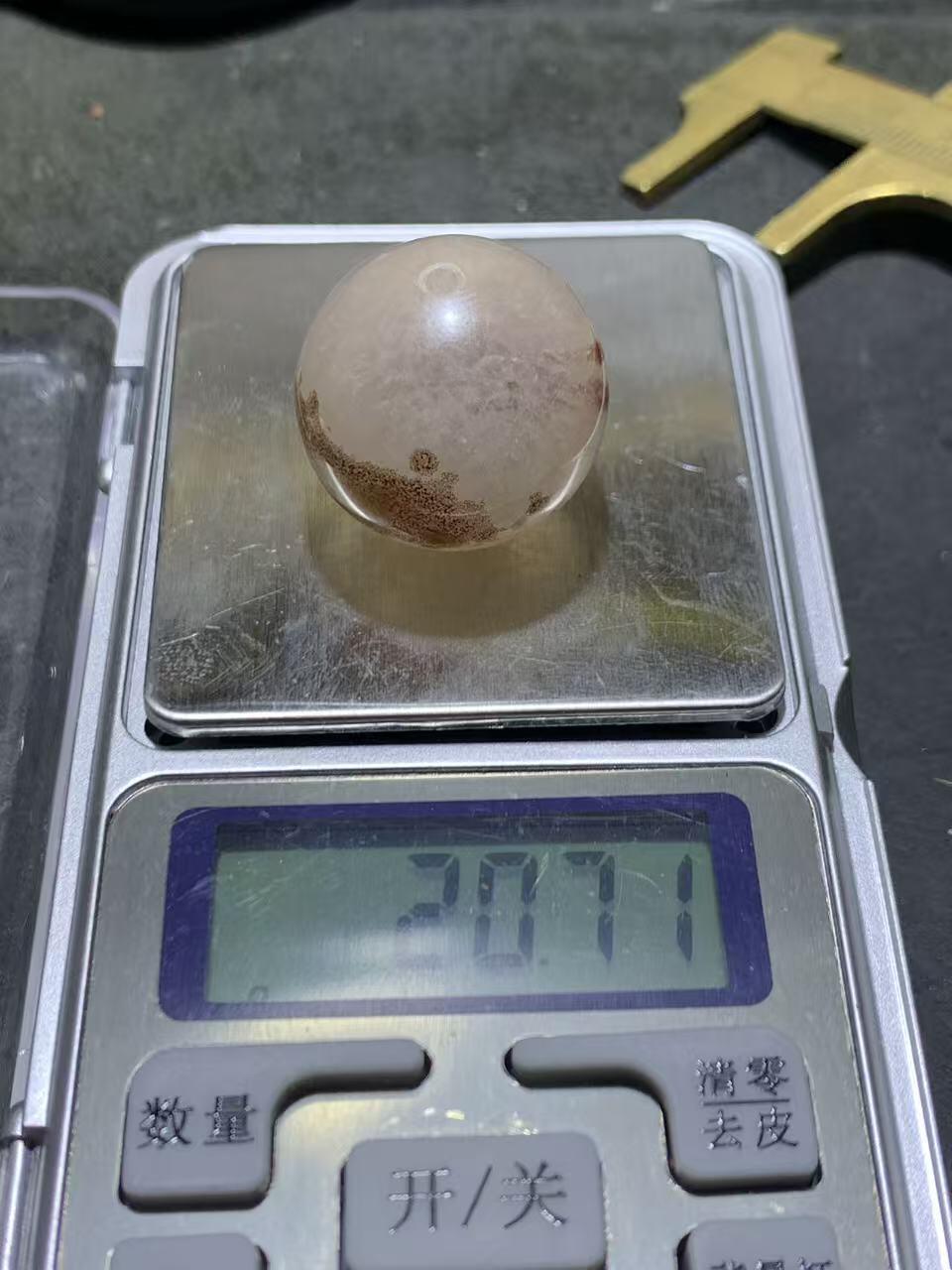 精美冰飘朱砂点腰缠万贯战国红玛瑙圆珠一颗