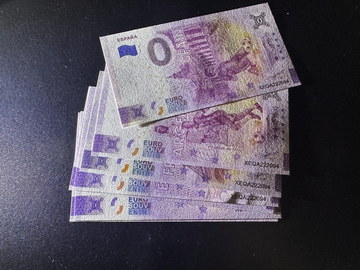 《外钞收藏家》第六百一十七期（精选场）（长期征集拍品、欢迎藏友们联系合作） 零欧元 7张一起 全新UNC