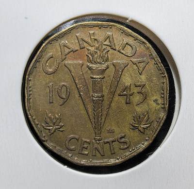 外国优质老铜币银币苏联纪念章，每周六晚九点倒数截拍，满百包邮可寄存，持续收拍 - 加拿大1943年二战5 分 “胜利币”：因镍为战略物资，改用黄铜合金（tombac）铸造；正面为乔治六世头像，背面以火炬与 “V” 象征胜利，边缘暗藏摩斯电码爱国标语，是战时动员与物资管控的见证。