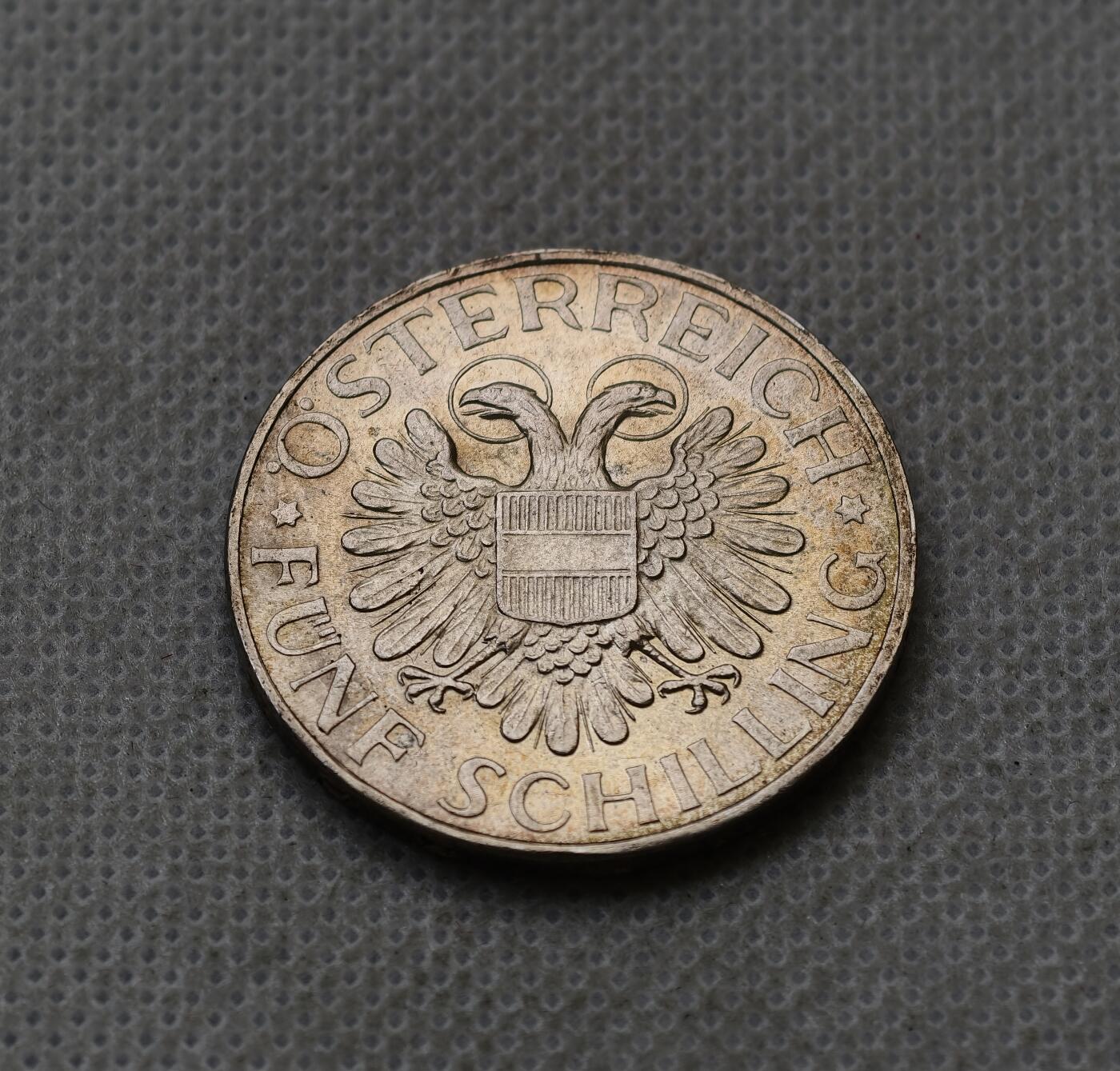 甄臻铺-世界币章拍卖（第54期），3月28日甄品场拍品征集中，送拍享返佣金等优惠多多 裸币，1935奥匈帝国圣母抱婴，转光明显，细节见图