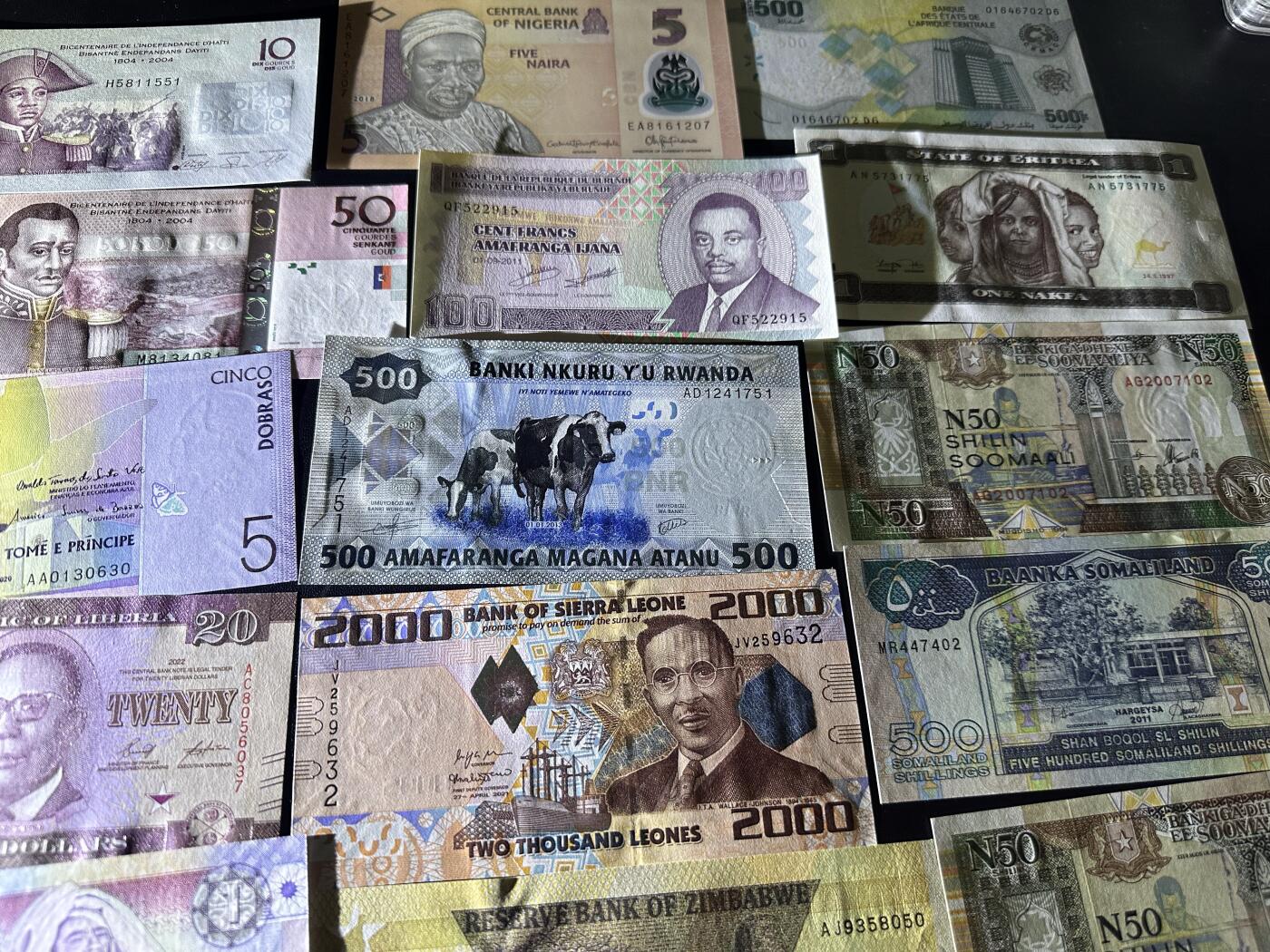 《外钞收藏家》第六百一十七期（精选场）（长期征集拍品、欢迎藏友们联系合作） 哈萨克斯坦、毛里求斯、利比里亚、吉布提、毛里塔尼亚28张一起 有2张非全新 其他全新