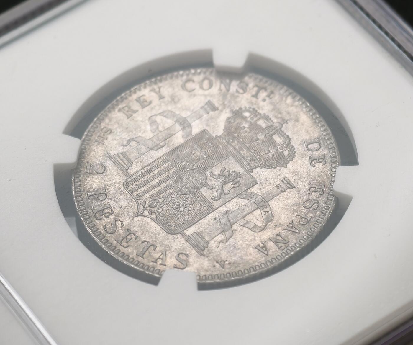 甄臻铺-世界币章拍卖（第54期），3月28日甄品场拍品征集中，送拍享返佣金等优惠多多