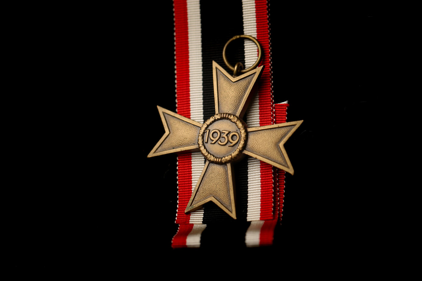 戎马世界章牌大赏第112期 德专场 铜制 无剑二级战功十字  环打标