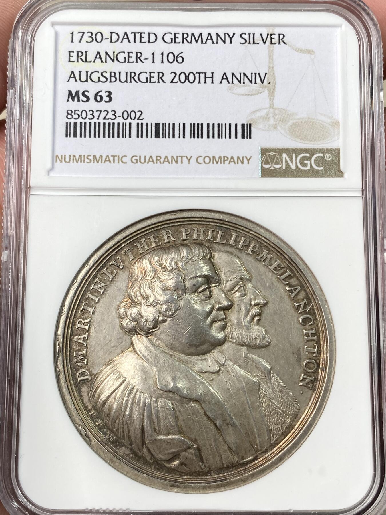 万国钱币拍卖第062期 NGC MS63 1730年德国纽伦堡纪念奥格斯堡忏悔200周年纪念大银章 马丁路德和梅兰克松的侧像 背面是忏悔场景 18世纪初期高浮雕顶级工艺顶级品质收藏级