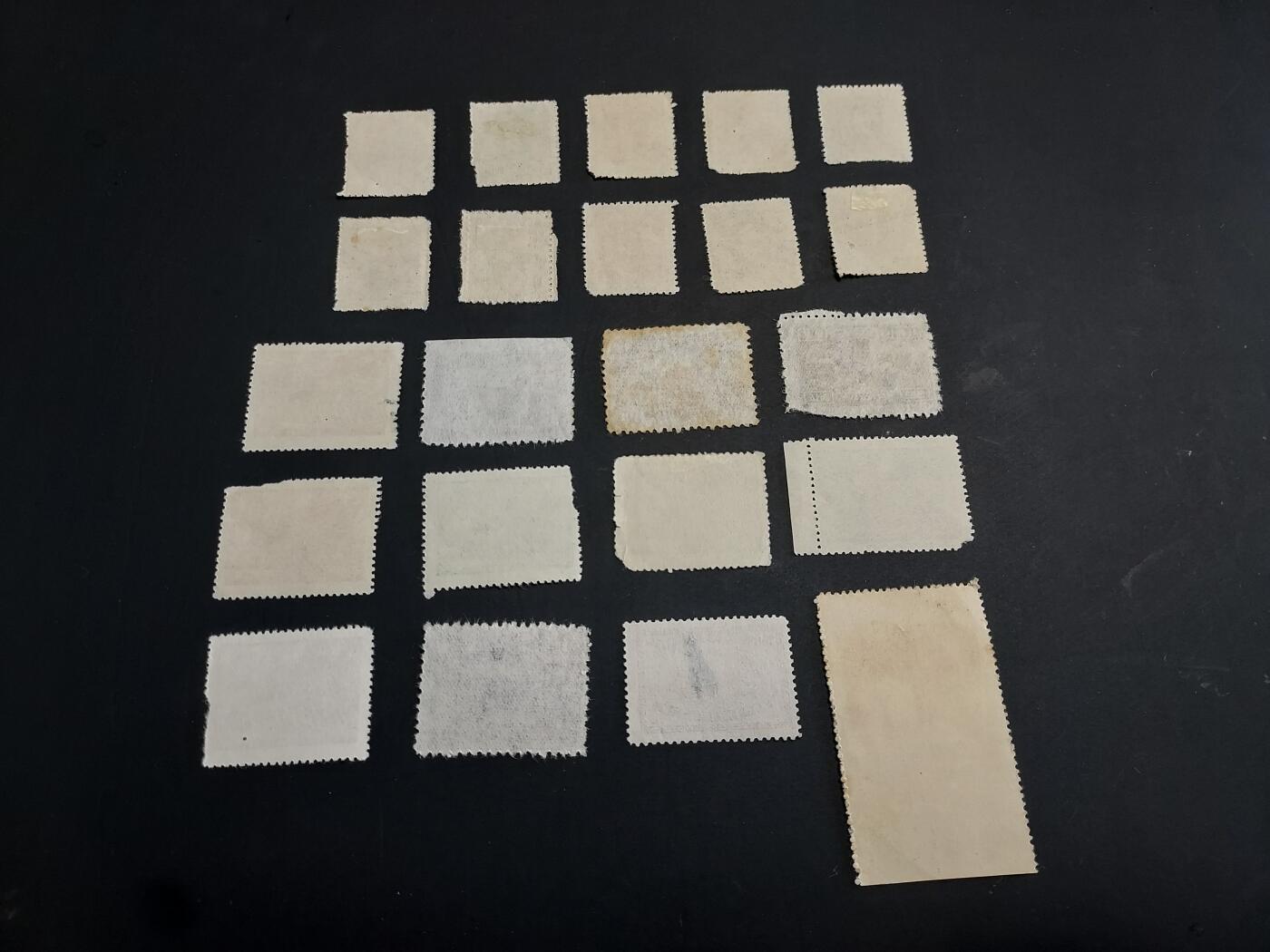 博彦收藏  TM 3月18日 8点邮票专场 全场包邮 区票等新票22枚，均有破损/缺齿等