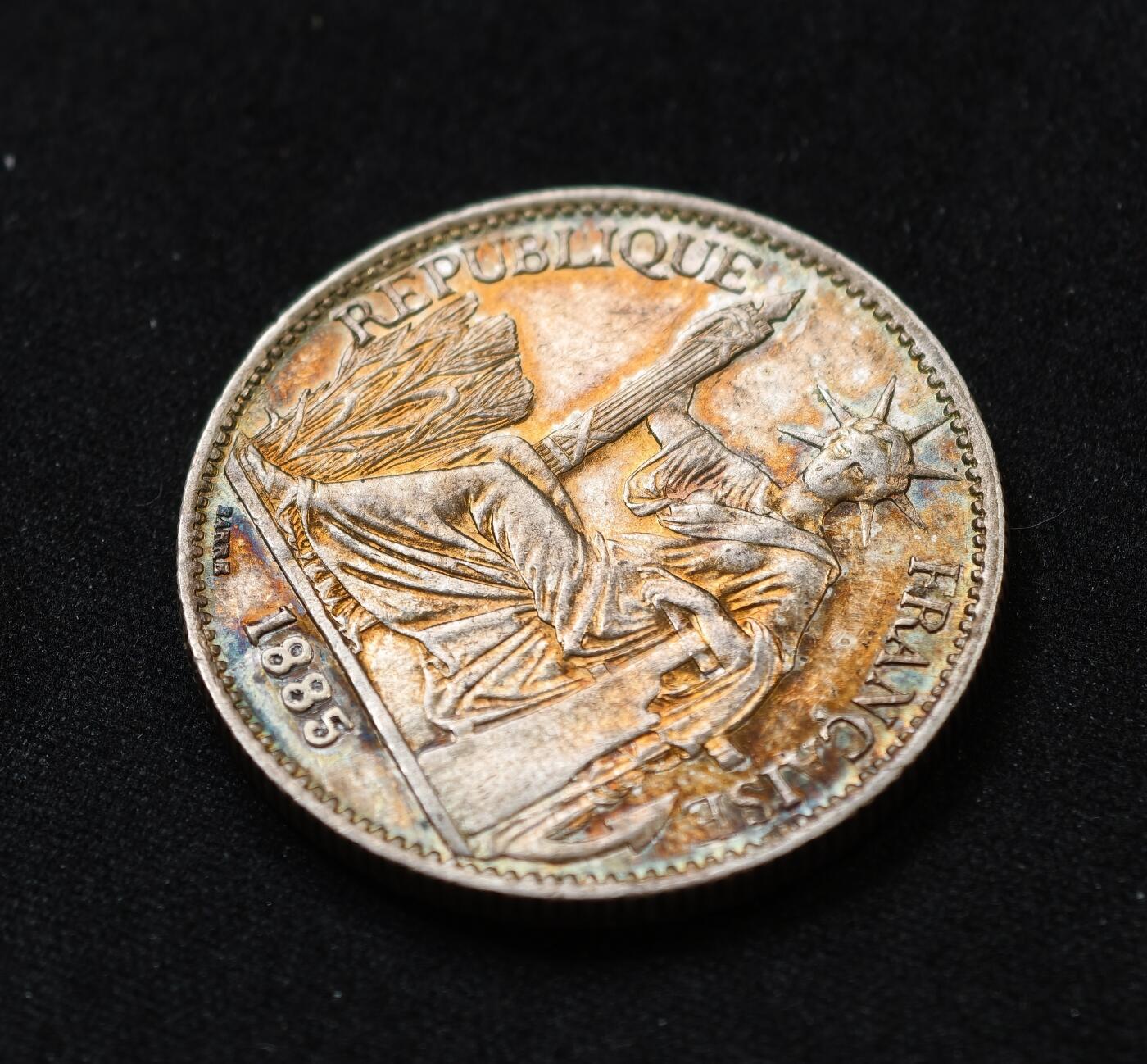 甄臻铺-世界币章拍卖（第54期），3月28日甄品场拍品征集中，送拍享返佣金等优惠多多 法属印支坐洋半圆银币 双面包浆年份改刻，细节见图