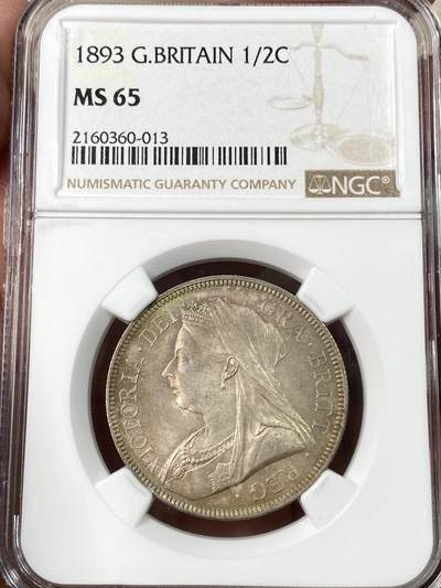 万国钱币拍卖第062期 - NGC MS65 1893年英国维多利亚女王披纱半克朗 原味英式天鹅绒五彩环绕极美BU收藏级品质