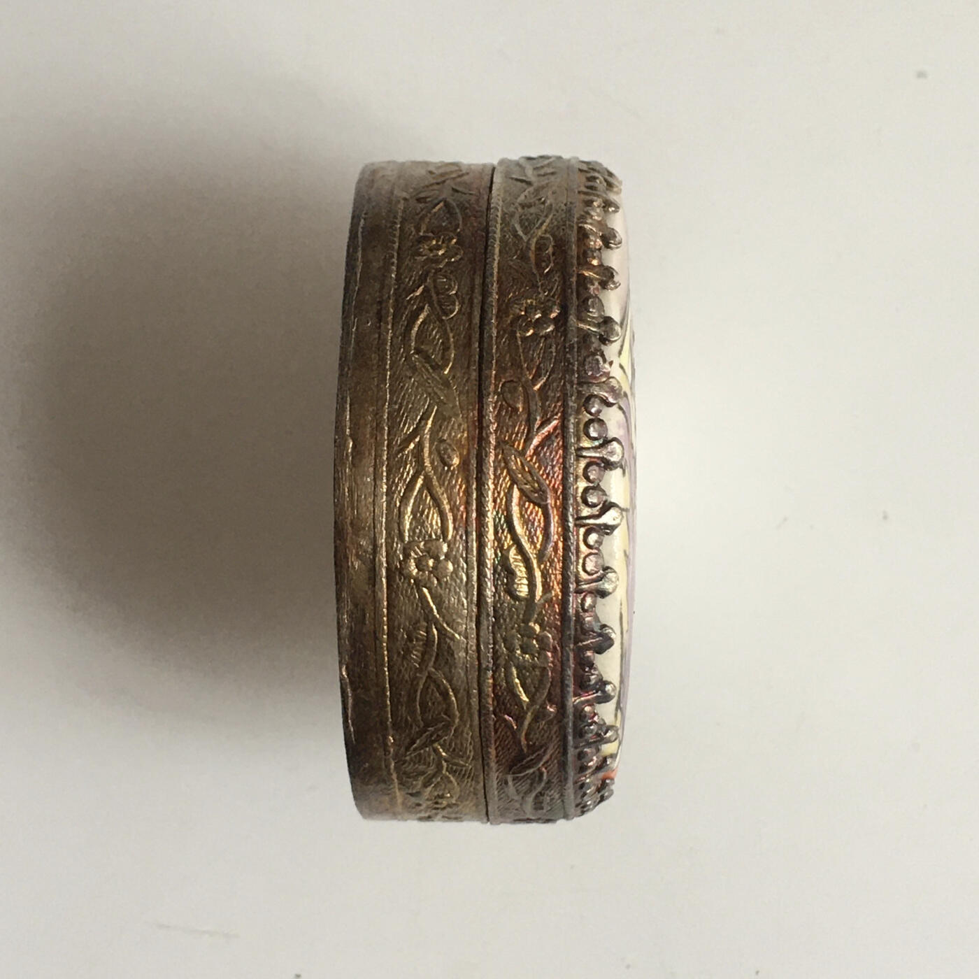        01c创汇出口白铜鎏银镶嵌手绘彩绘仕女老瓷片老瓷板画首饰盒粉盒印泥盒1个原版真品库存老货旧藏文玩艺术收藏