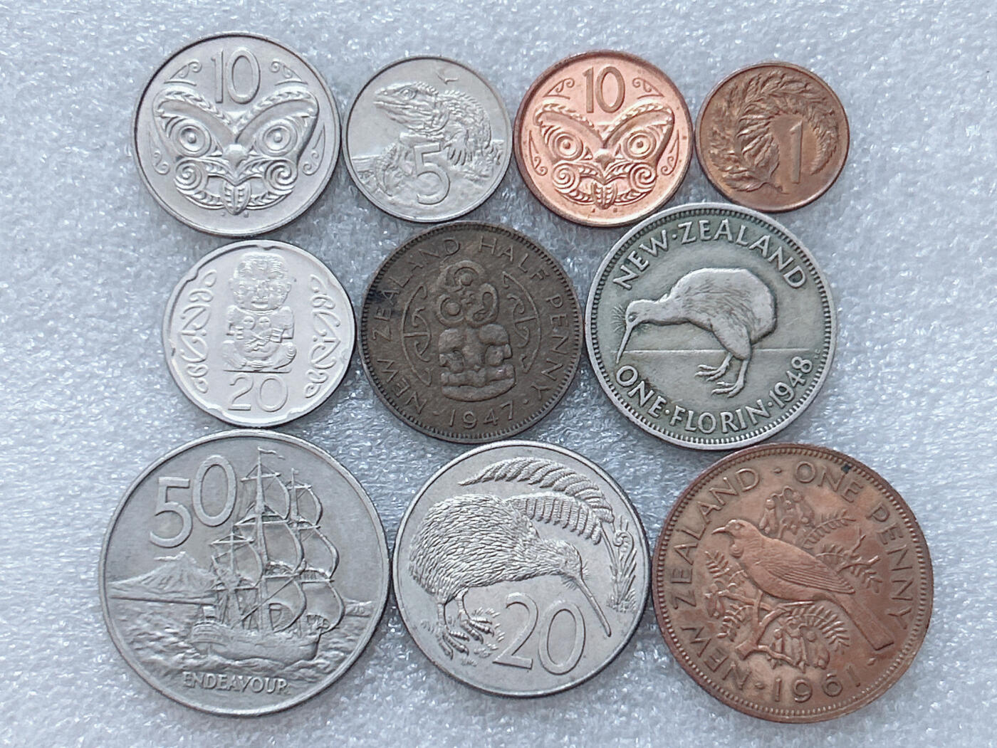 第一海外回流一元起拍收藏 散集专场  第303期 新西兰不同版本硬币 10枚