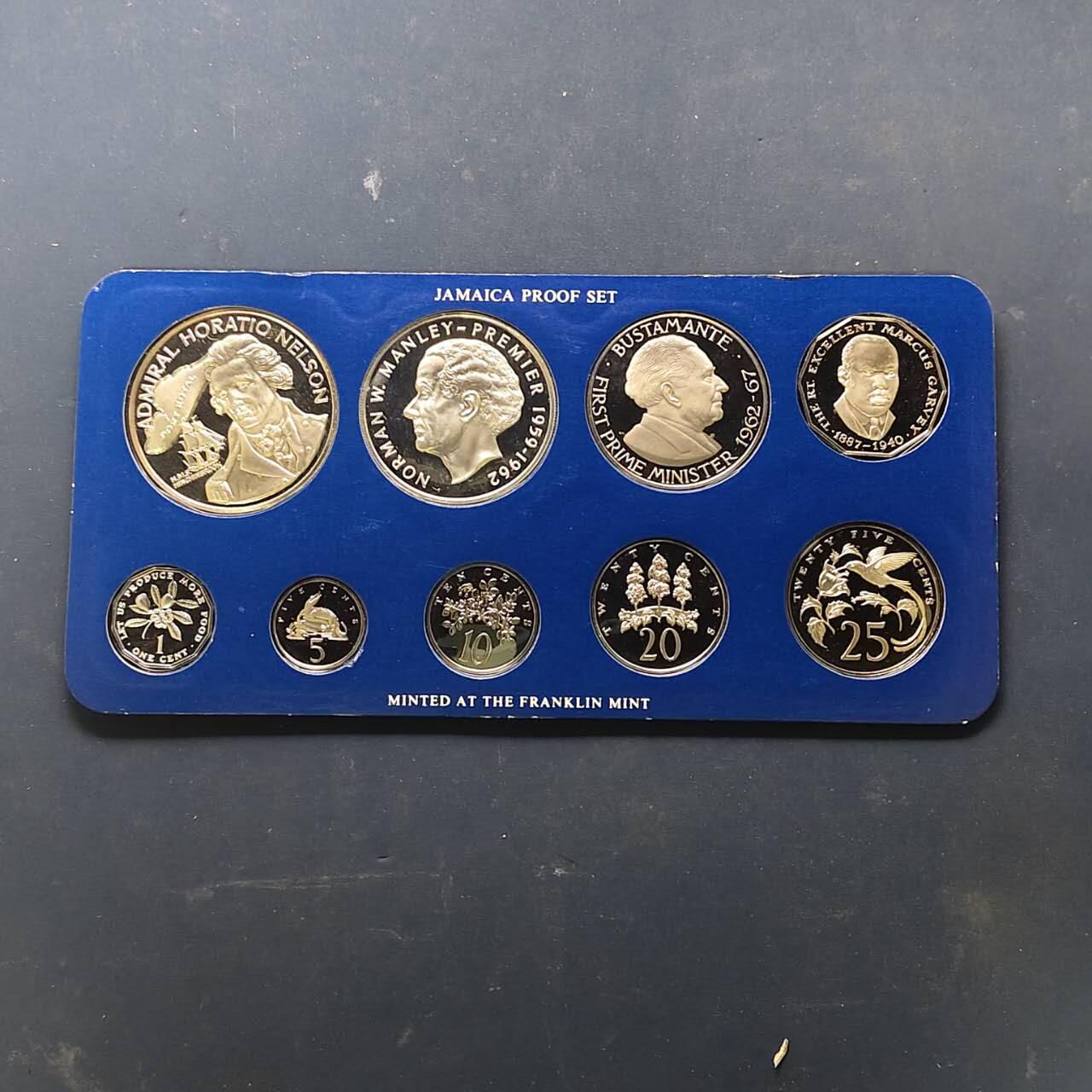 【全场包邮】纯粹捡漏拍513场 牙买加1976年官方封装精制套币-盒证全-含纳尔逊将军银币【45毫米42.8克92.5%】+诺曼·曼利银币【45毫米37.6克50%】【共计含纯银58.39克】