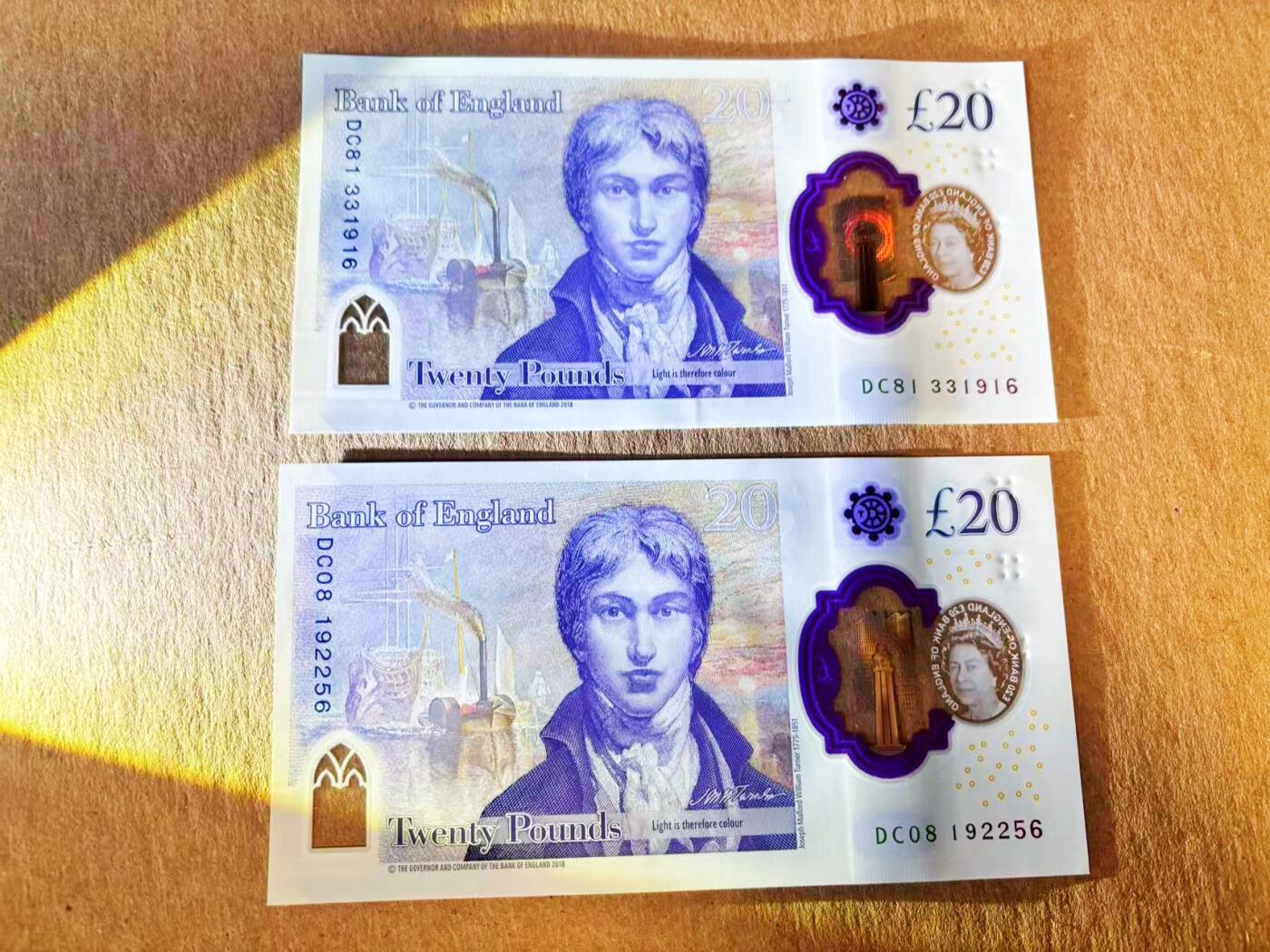 【Blue Auction】世界纸币精拍第794期——18级TOP拍卖/信誉/品质/专业/高效💫 【一组2张无47】英国 2018年20镑 全新UNC （有一张有轻微印子）