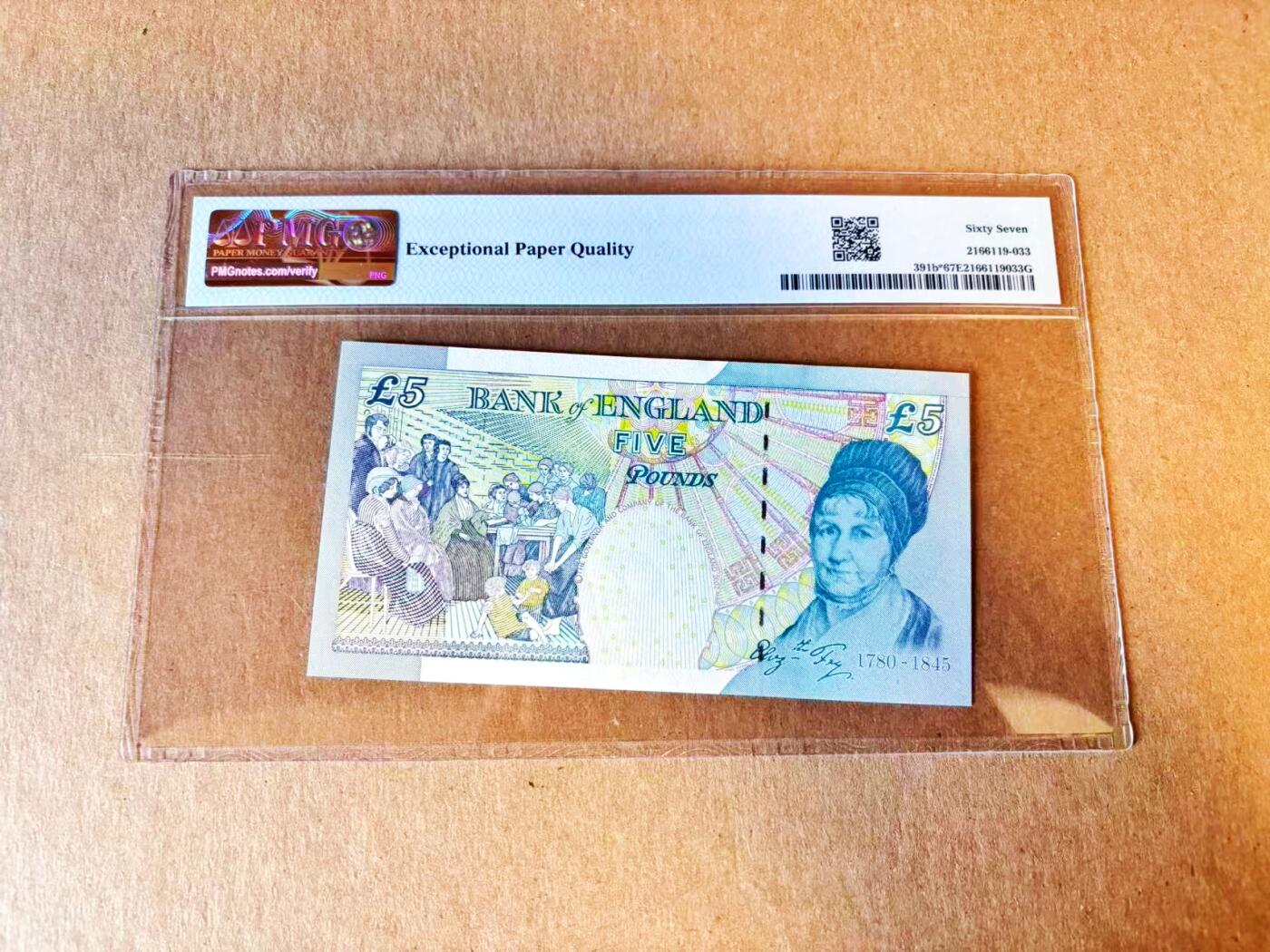 【Blue Auction】世界纸币精拍第794期——18级TOP拍卖/信誉/品质/专业/高效💫 【补号】英国 2002年5镑  PMG67EPQ 