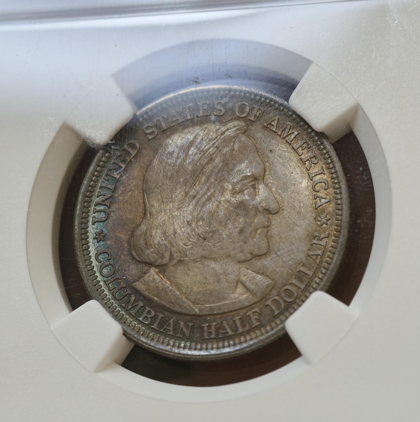 甄臻铺-世界币章拍卖（第54期），3月28日甄品场拍品征集中，送拍享返佣金等优惠多多 NGC-MS64 1893年美国哥伦布纪念50美分