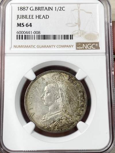 万国钱币拍卖第062期 - NGC MS64 1887年英国维多利亚女皇高冠半克朗银币 原味月半弯五彩包浆极美