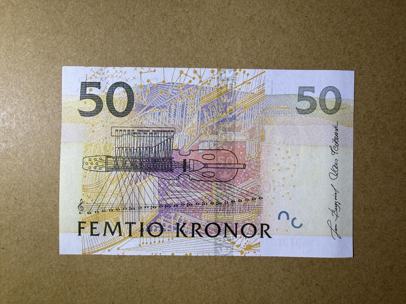 《艾美收藏》第236期-3.15周日外币畅拍 瑞典50克朗 UNC 2004年夜莺再版