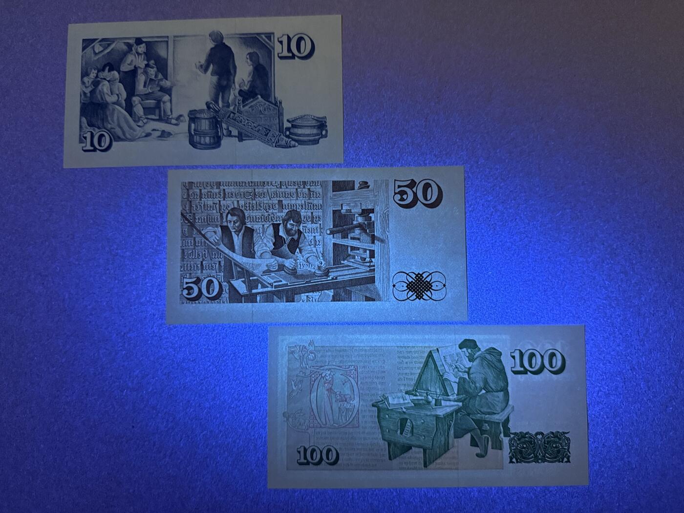 《艾美收藏》第236期-3.15周日外币畅拍 冰岛10、50、100克朗3张 UNC 全程无4