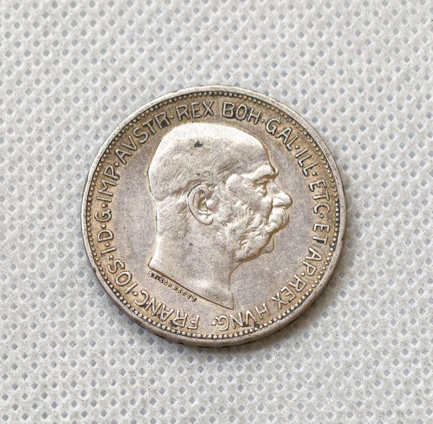 甄臻铺-世界币章拍卖（第54期），3月28日甄品场拍品征集中，送拍享返佣金等优惠多多 弗朗茨老年二克郎，10g，高含银量，淡黄油包浆