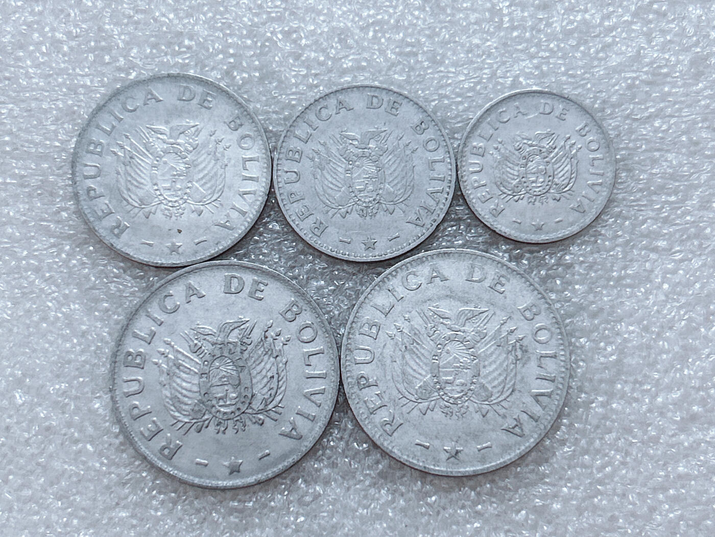 第一海外回流一元起拍收藏 散集专场  第303期 玻利维亚硬币 5枚