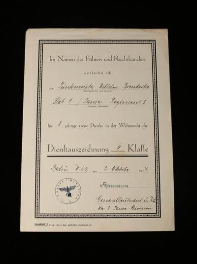 戎马世界章牌大赏第112期 德专场 - 威廉·布伦德克中尉 的国防军四年服役勋章证书  由装甲兵上将 瓦尔特·费斯曼亲笔签名