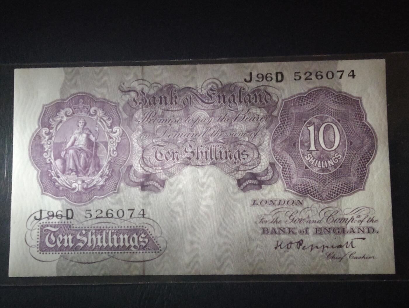 2026三月第二期，总219期 英格兰战时A序列10先令UNC-，有别于战前战后普通的红色版本用紫色印刷