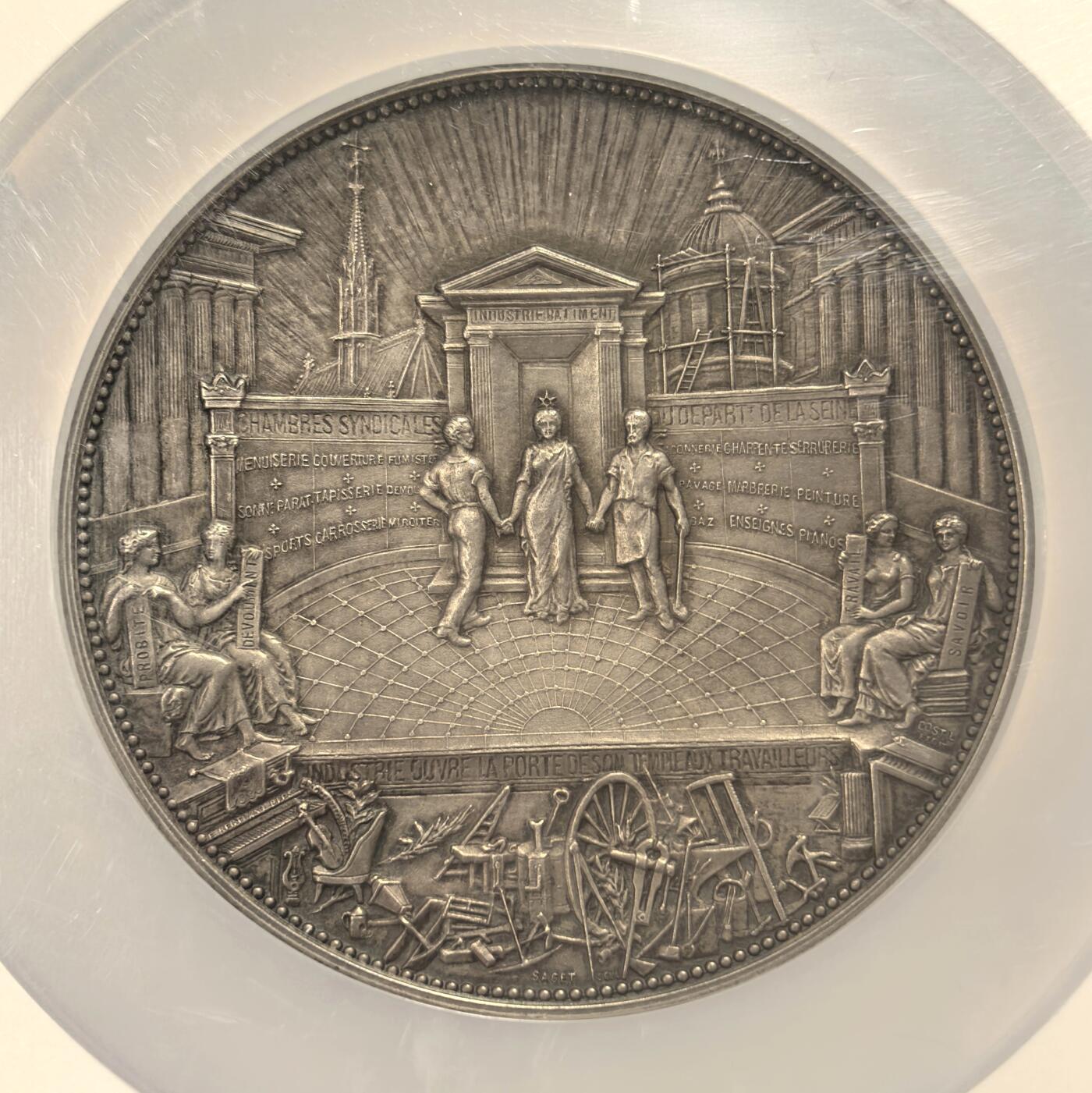 博洋堂世界钱币拍卖第164期（全场包邮） NGC MS64 法国1906年塞纳河劳工联合会大规格纪念银章，标准欧陆灰彩，场景雕刻繁复精美，72mm直径，一百多克大银章。
