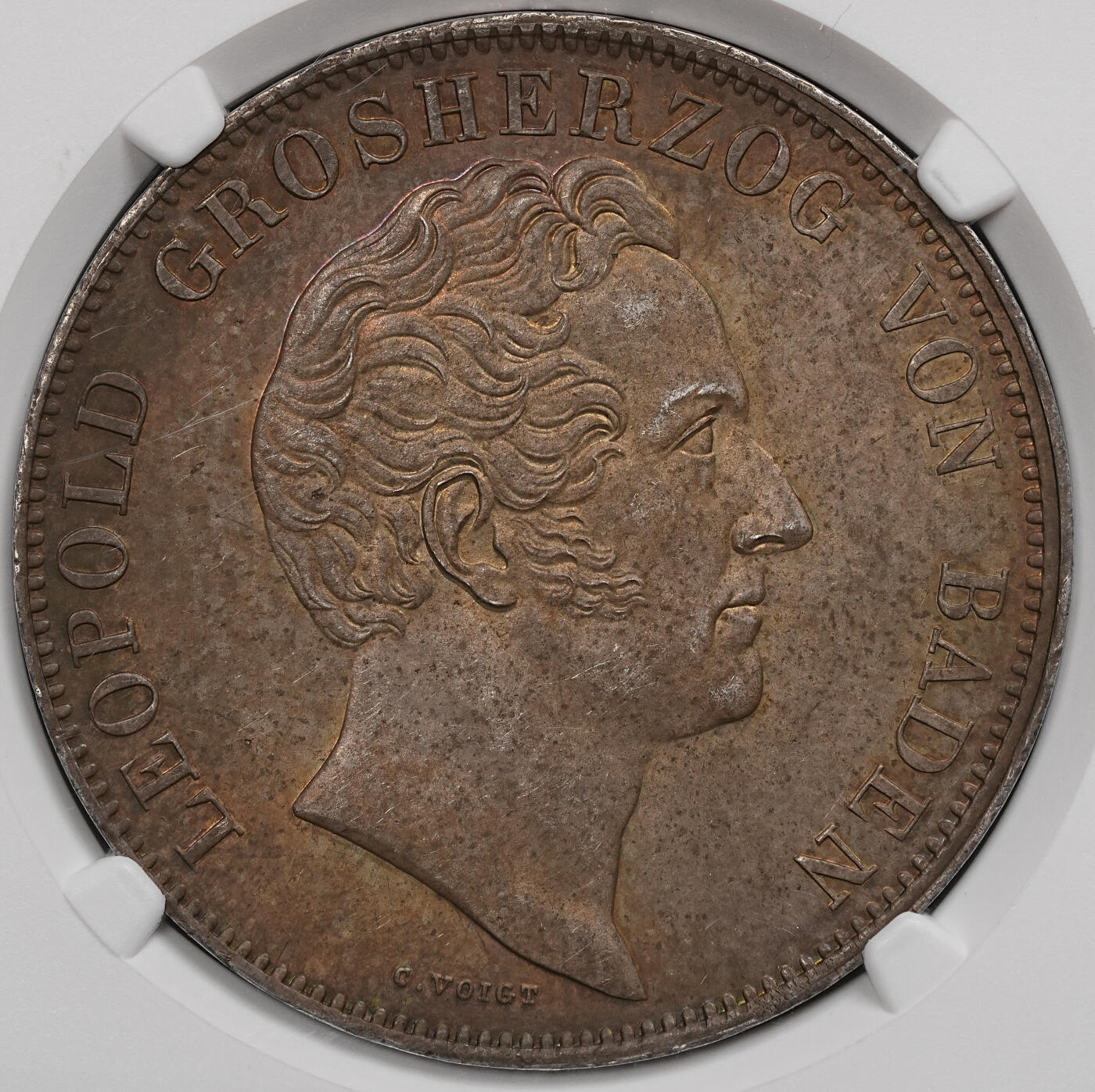 修遠堂世界钱币第107期 NGC MS62 1844年巴登-卡尔・弗里德里希纪念碑2泰勒大银币，重五彩包浆