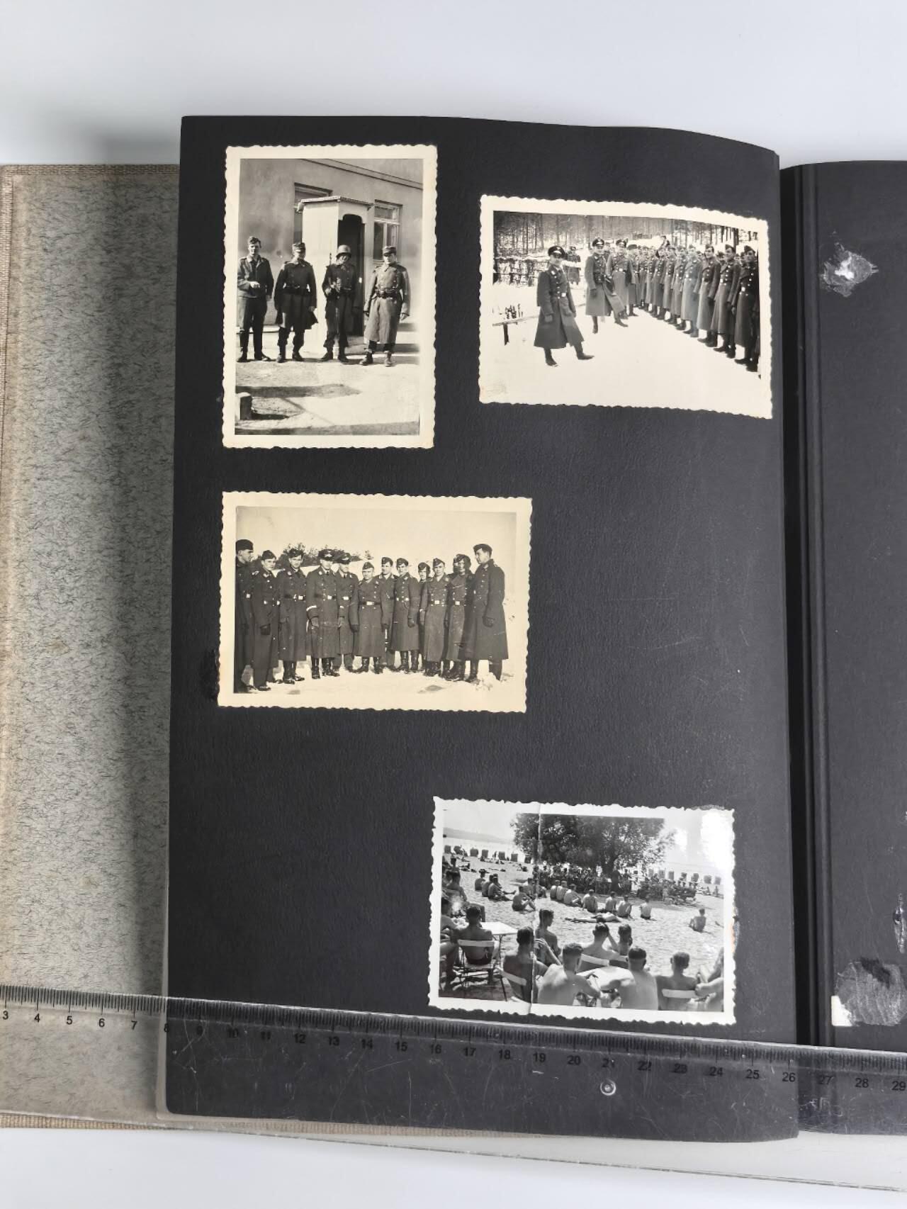 小驴勋章奖章收藏3月14日周六晚六点拍卖（珍爱和平，收藏战争，铭记历史，勿忘国耻，忠党爱国。有偿代拍，送拍规则在简介最后，参拍须阅读规则后再参拍，关系到运费包装发货时效真假辨别等关键信息，拍卖时不再发原图，看大图店主微信码在拍卖店铺介绍里）