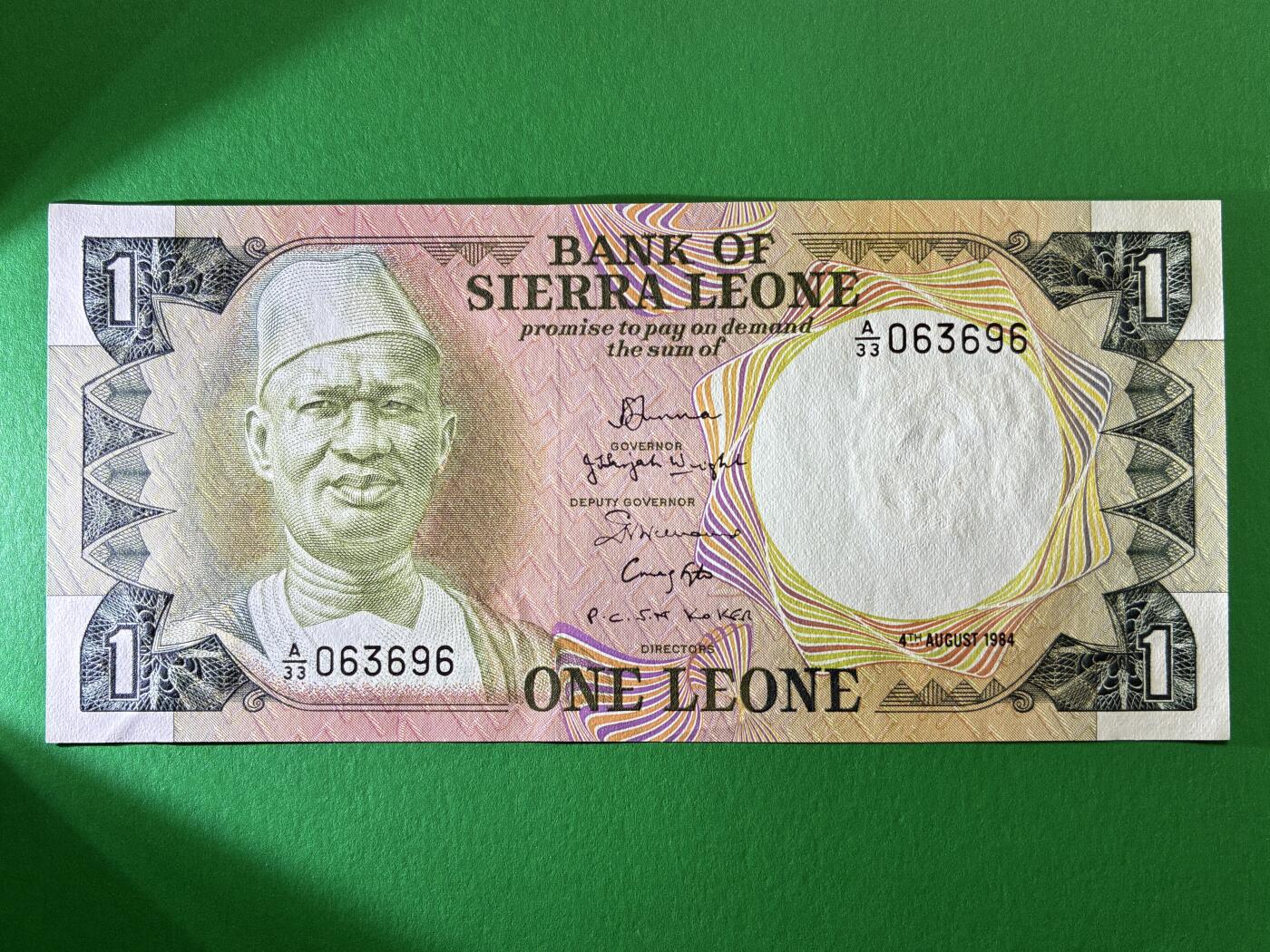 咖啡豆•收藏 2026年Mar_19th世界各国纸币拍卖 塞拉利昂 1984年 1利昂 全新UNC 外国 非洲纸币