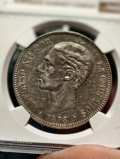 抚柳草堂-第二十八期章牌钱币  奖章勋章 满百包邮 放漏专场 1878 NGC AUD 西班牙阿方索十二世5比塞塔双柱银币 青年版 细节好发丝清晰