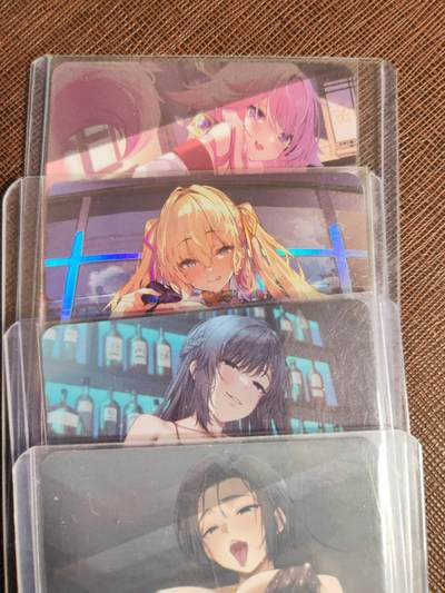 阳大大卡牌拍卖第104期（持续收拍品，周五晚上九点截拍，进群福利早知道） CONNOISSEUR 动漫女角色 四张 粗彩 带卡夹