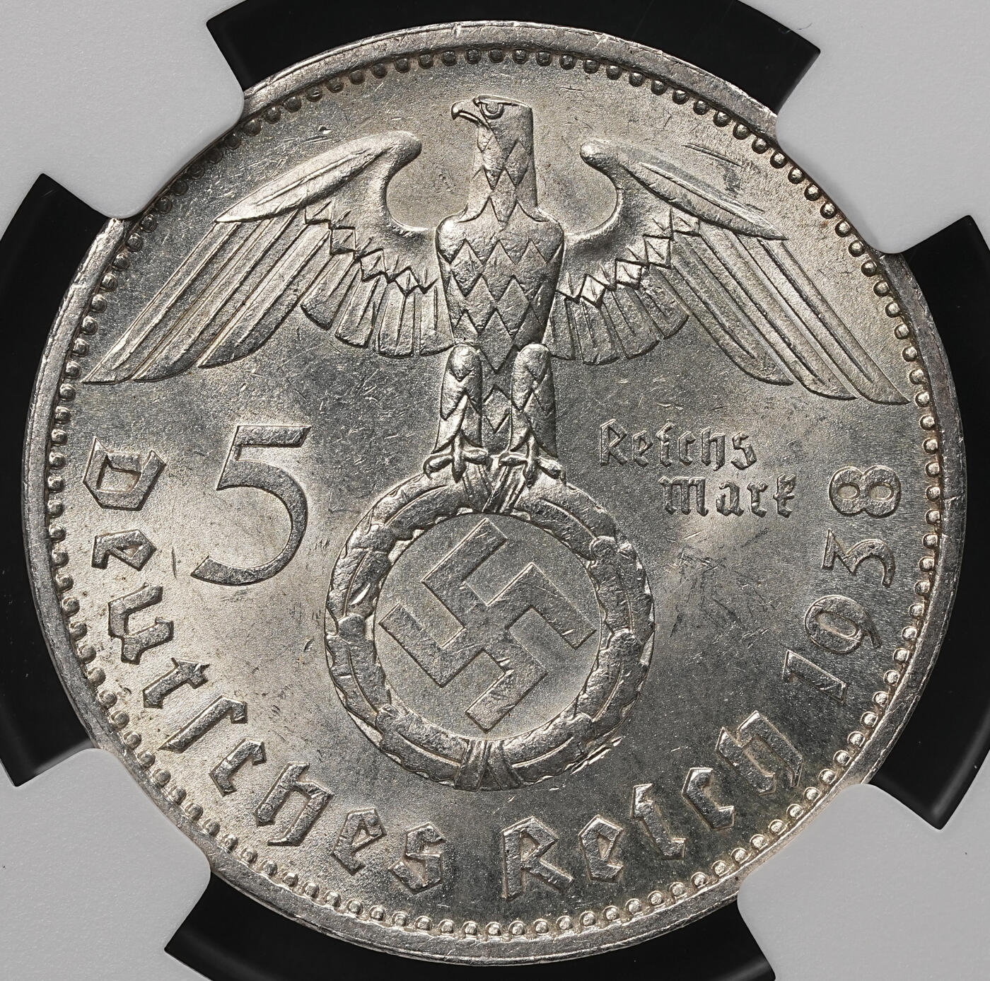 修遠堂世界钱币第107期 NGC MS62 1938年兴登堡5马克银币，A厂铭