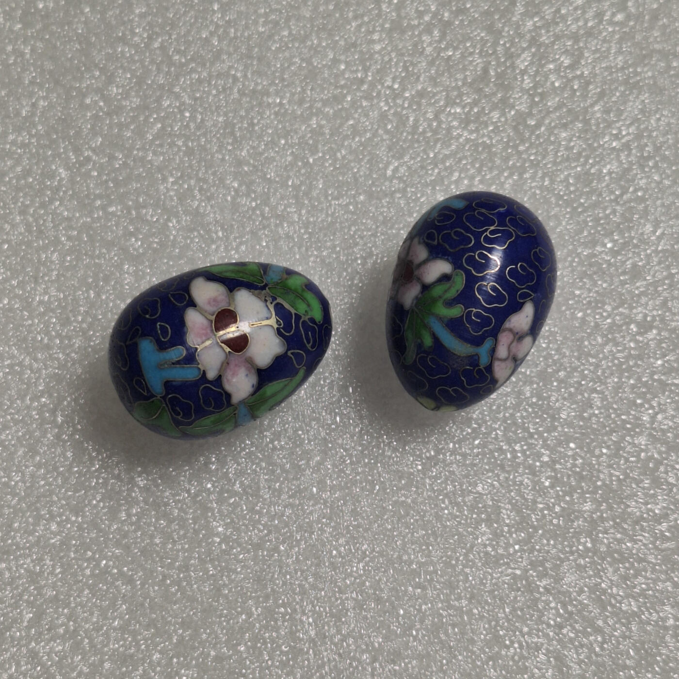         出口创汇时期蓝色铜胎掐丝珐琅磨光景泰蓝吉祥如意鸡蛋小摆件美品1对2只真品如图摆件旧藏文玩艺术收藏