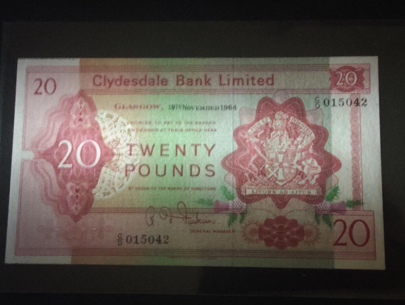 2026三月第二期，总219期 苏格兰克莱斯戴勒银行1964年20镑UNC-有针孔，稀有的早期中高面值品种，银行徽章和格拉斯哥大学