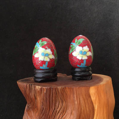         出口创汇时期红色铜胎掐丝珐琅磨光景泰蓝吉祥如意鸡蛋小摆件美品1对2只真品如图摆件旧藏文玩艺术收藏 -         出口创汇时期红色铜胎掐丝珐琅磨光景泰蓝吉祥如意鸡蛋小摆件美品1对2只真品如图摆件旧藏文玩艺术收藏