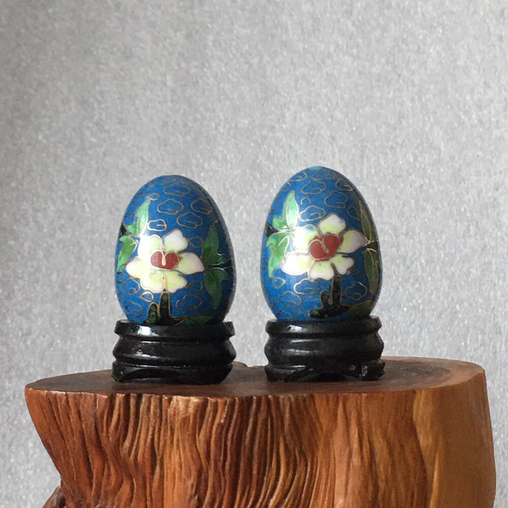         出口创汇时期二蓝色铜胎掐丝珐琅磨光景泰蓝吉祥如意鸡蛋小摆件美品1对2只真品如图摆件库存旧藏文玩艺术收藏