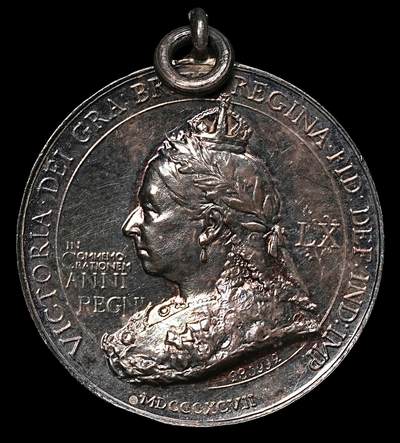 修遠堂世界钱币第107期 -  1897年英国维多利亚女王登基 60 周年纪念银章，22.30mm，4.65g