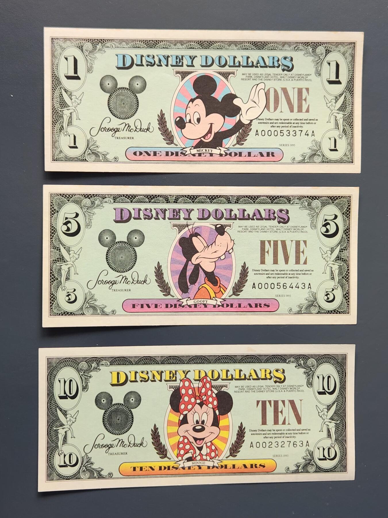 3月14号晚上8点 外国纸币自动截拍第38场 迪士尼1995年1-5-10元 几乎全新全套