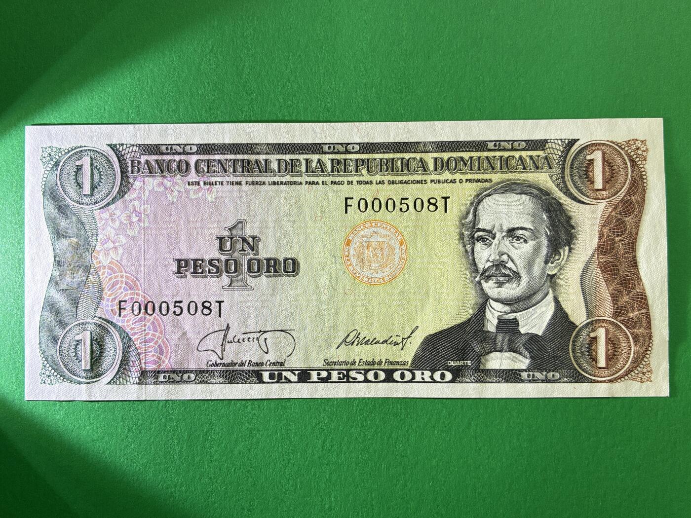 咖啡豆•收藏 2026年Mar_19th世界各国纸币拍卖 多米尼加 1988年 1比索 全新UNC 外国 美洲纸币